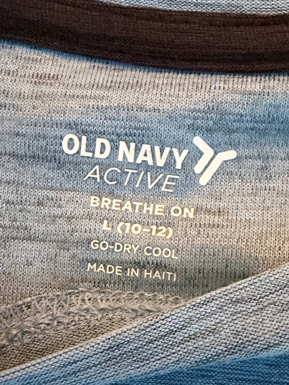 Old Navy Active Blue Long Sleeve Tee Size 10-12 - Picture 3 of 3